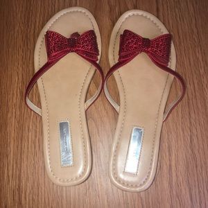 Red crystal bow flip flops size 7!